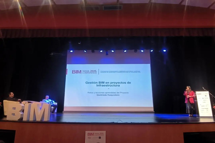 中交在秘鲁2025年BIM周大会做案例分享.jpg